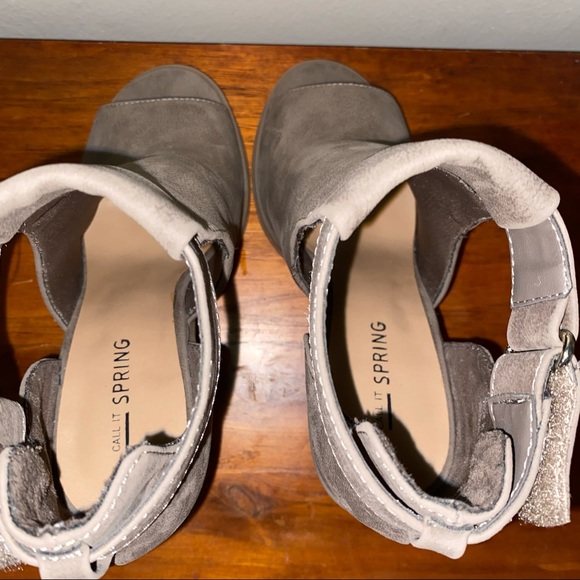 Call IT Spring- open toe booties - Picture 8 of 12